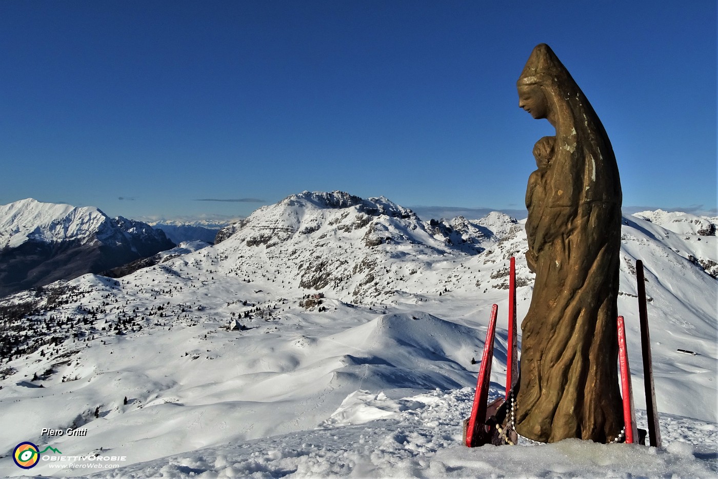 47 Un primo piano alla bella Madonnina del Sodadura !.JPG